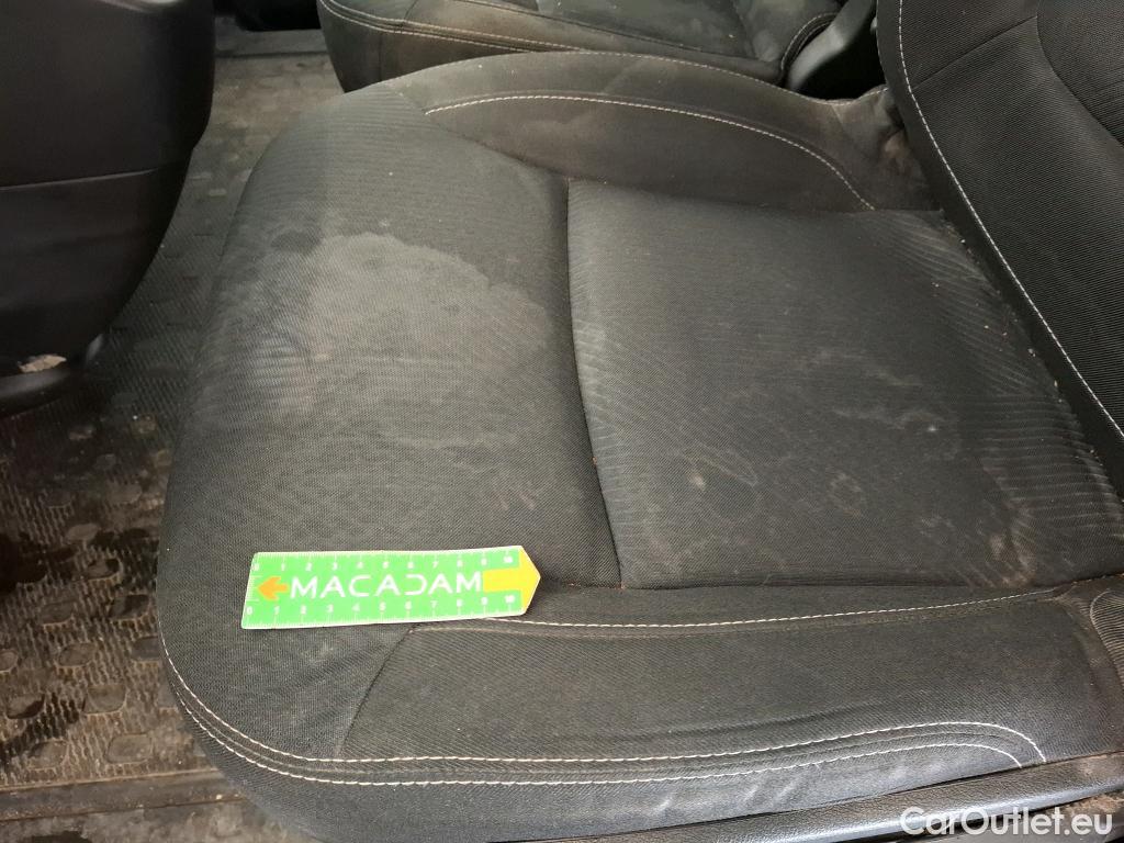  Renault  Trafic  Fourgon L2H1 1300 Confort 1.6 dCi #33