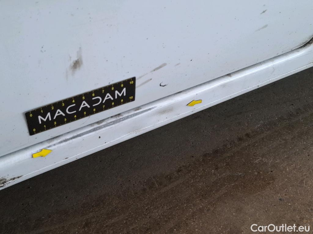  Renault  Master RENAULT  VU 4p Fourgon FG GCf Trac F3300 L1H1 dCi 125 #82