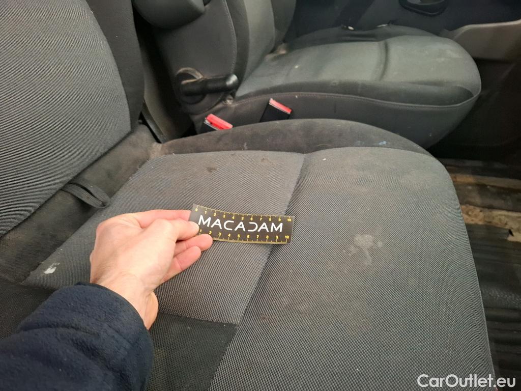  Renault  Master RENAULT  VU 4p Fourgon FG GCf Trac F3300 L1H1 dCi 125 #139