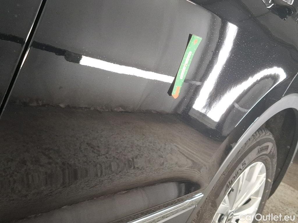  Volkswagen  Tiguan VOLKSWAGEN  / 2020 / 5P / SUV 2.0 TDI 150 DSG7 Life Business  / TRANSFO VP VF #8