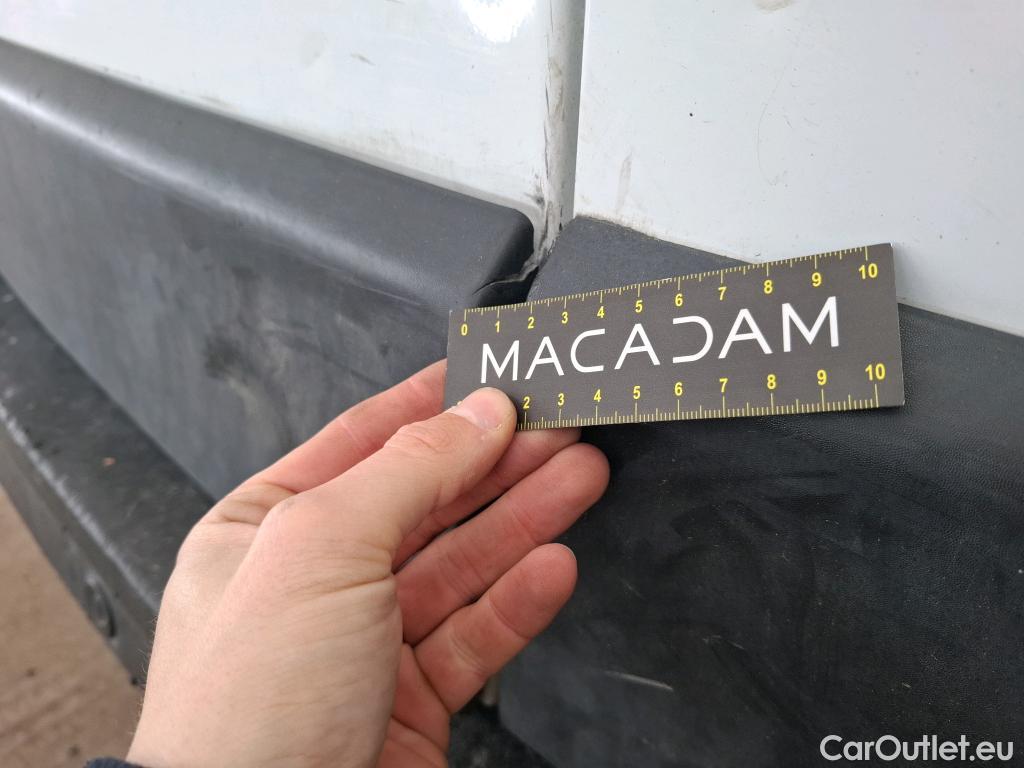  Renault  Master RENAULT  VU 4p Fourgon FG GCf Trac F3300 L1H1 dCi 125 #95