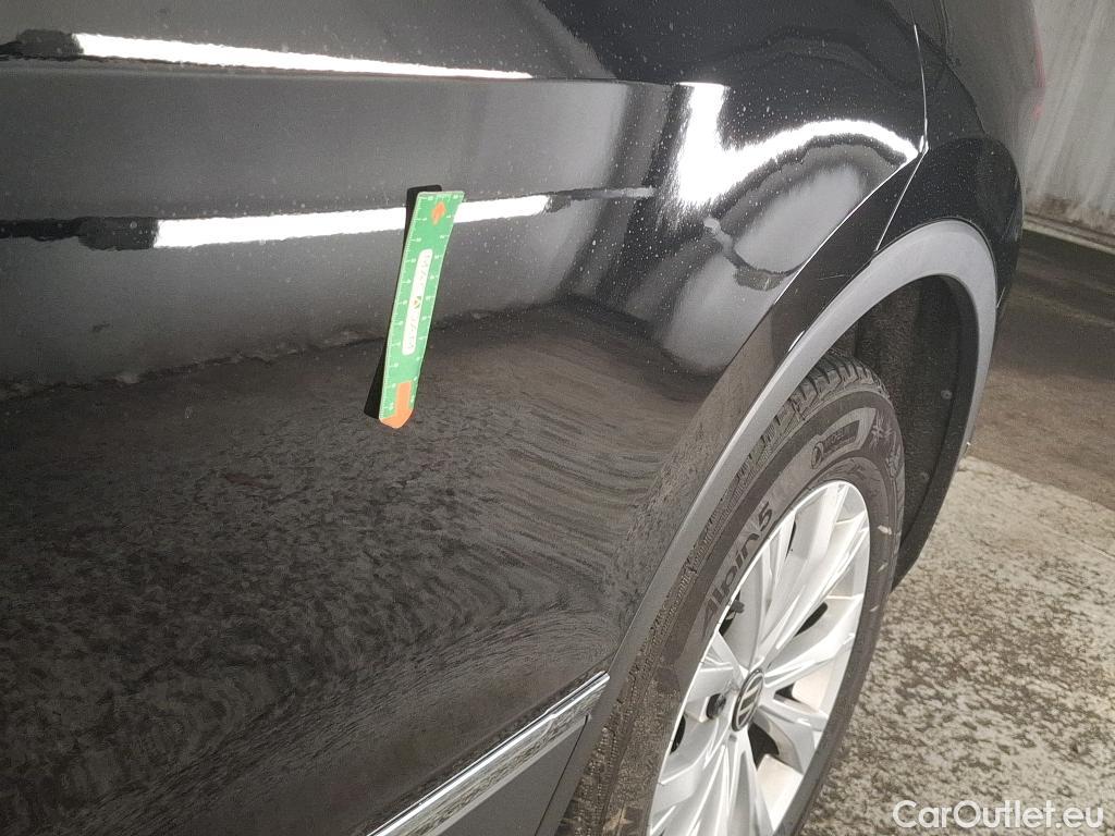  Volkswagen  Tiguan VOLKSWAGEN  / 2020 / 5P / SUV 2.0 TDI 150 DSG7 Life Business  / TRANSFO VP VF #6