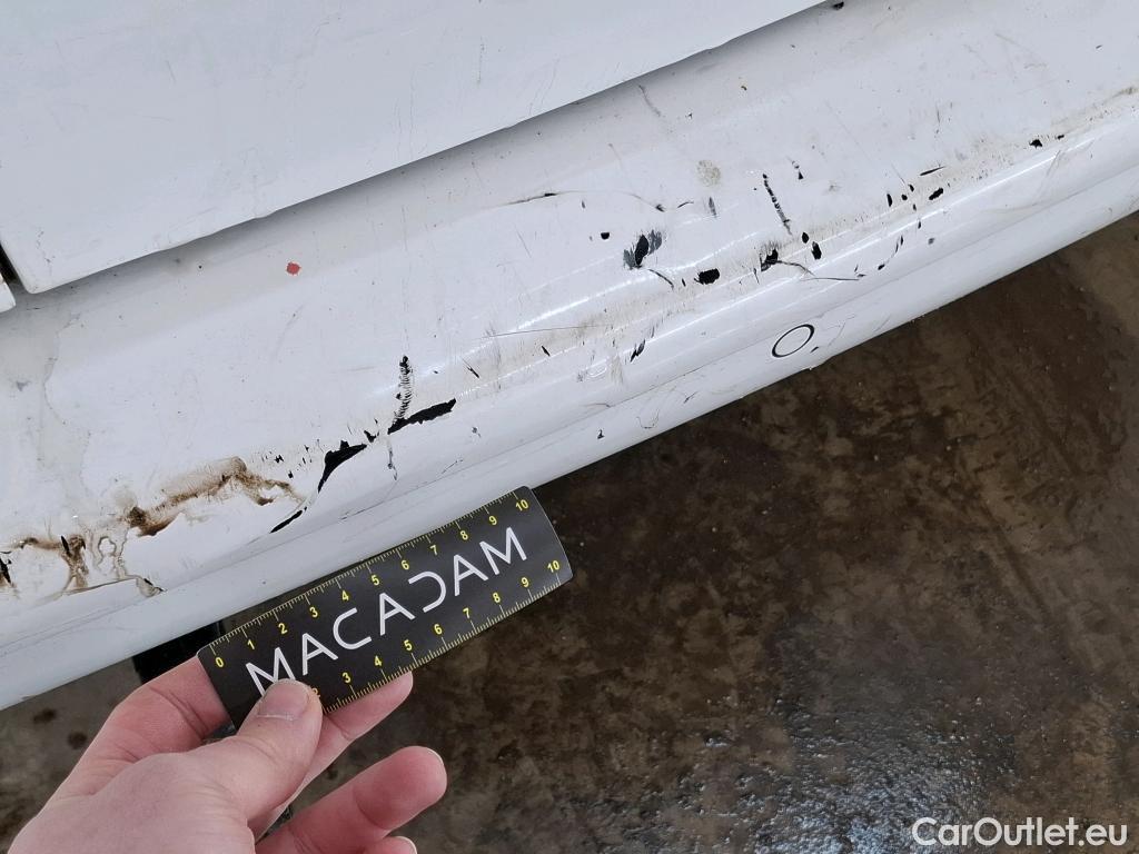  Volkswagen  Transporter VOLKSWAGEN  / 2019 / 4P / Fourgon tôlé 2.0 TDi 150 L1H1 Business Line Plus #4