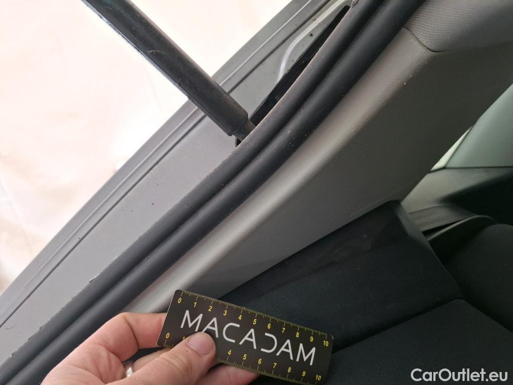  Audi  Q3 AUDI  / 2018 / 5P / SUV 2.0 35 TDI 150 S TRONIC BUSINESS LINE #6