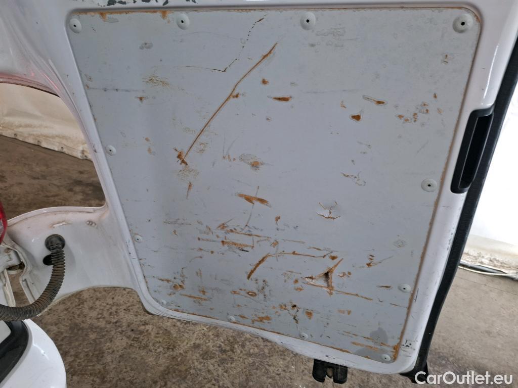  Volkswagen  Transporter VOLKSWAGEN  / 2019 / 4P / Fourgon tôlé 2.0 TDi 150 L1H1 Business Line Plus #11