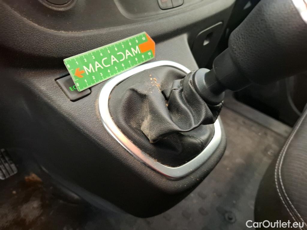  Renault  Trafic  Fourgon L2H1 1300 Confort 1.6 dCi #25