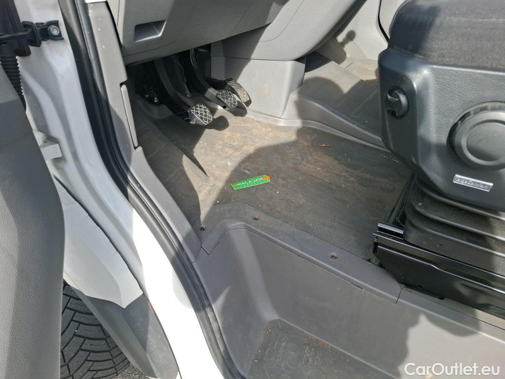  Volkswagen  Crafter VOLKSWAGEN  / 2017 / 4P / Fourgon tôlé 2.0TDI 140 30 L3H3 Business #39