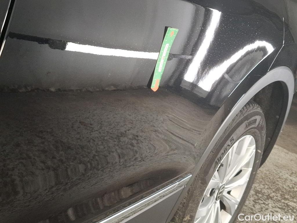  Volkswagen  Tiguan VOLKSWAGEN  / 2020 / 5P / SUV 2.0 TDI 150 DSG7 Life Business  / TRANSFO VP VF #7