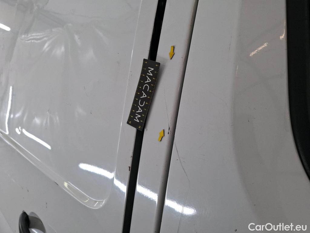  Renault  Master RENAULT  VU 4p Fourgon FG GCf Trac F3300 L1H1 dCi 125 #151