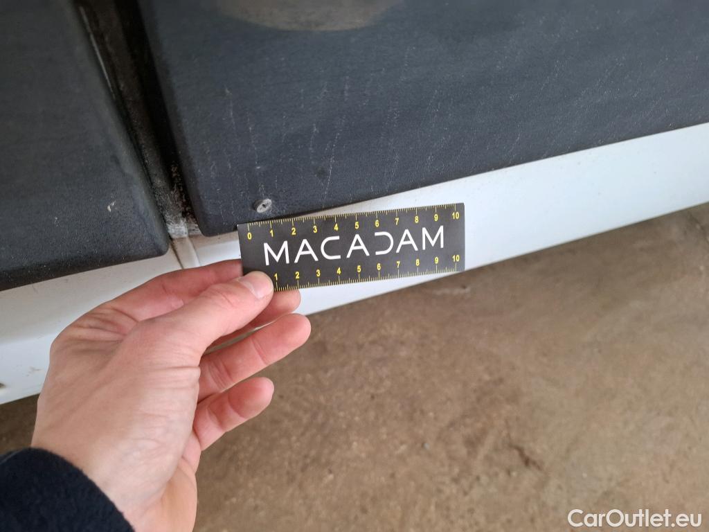  Renault  Master RENAULT  VU 4p Fourgon FG GCf Trac F3300 L1H1 dCi 125 #101