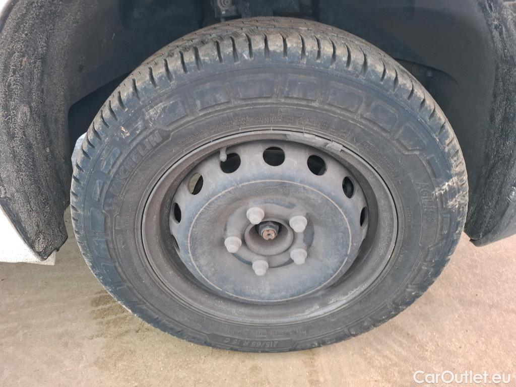  Renault  Master RENAULT  VU 4p Fourgon FG GCf Trac F3300 L1H1 dCi 125 #149