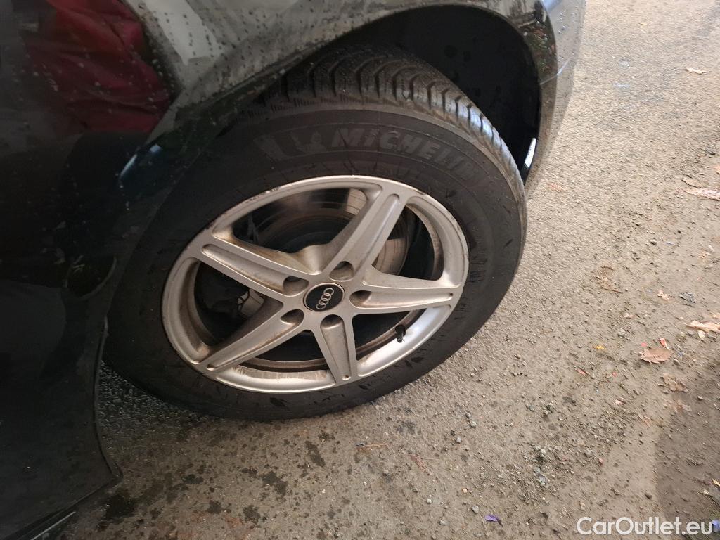  Audi  A4  Avant 30 TDI Business Line 2.0 TDI 135CV BVA7 E6d #7