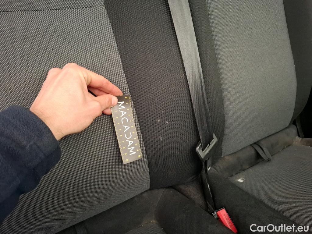  Renault  Master RENAULT  VU 4p Fourgon FG GCf Trac F3300 L1H1 dCi 125 #140