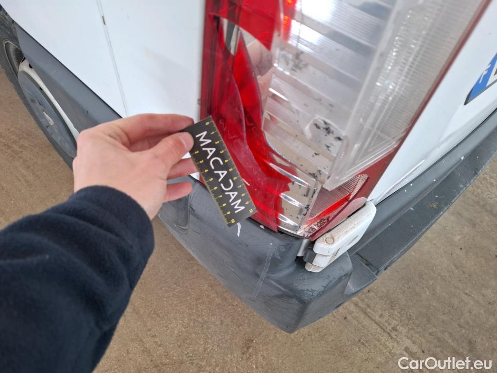  Renault  Master RENAULT  VU 4p Fourgon FG GCf Trac F3300 L1H1 dCi 125 #84