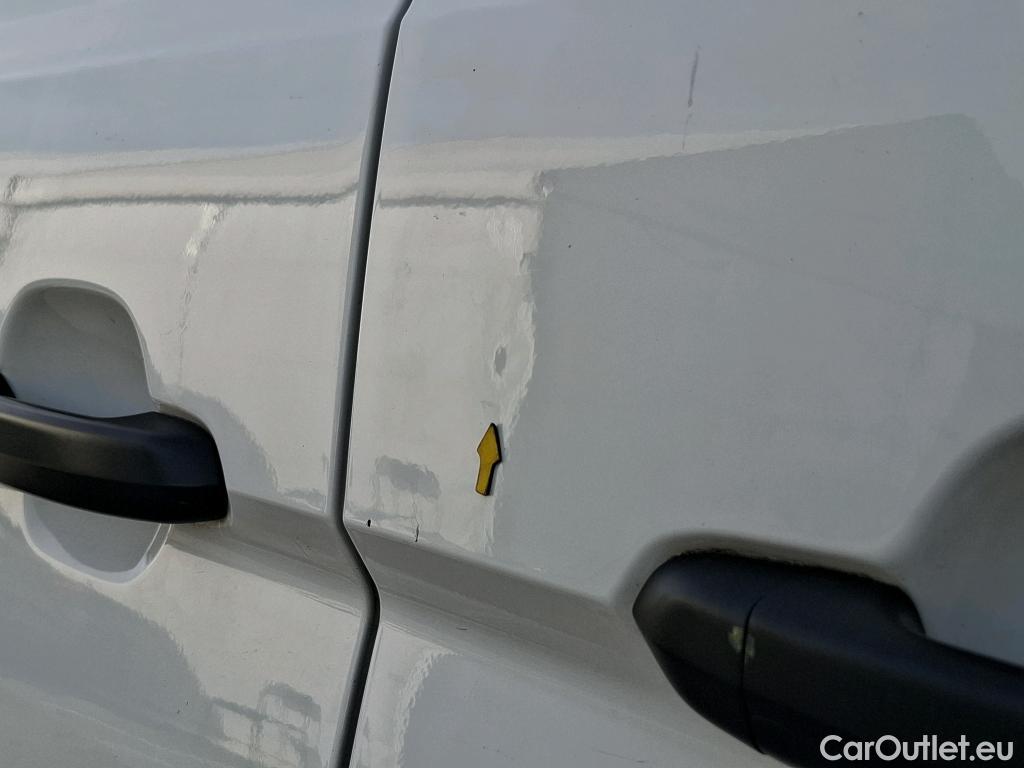  Volkswagen  Crafter VOLKSWAGEN  / 2017 / 4P / Fourgon tôlé 2.0TDI 140 30 L3H3 Business #47