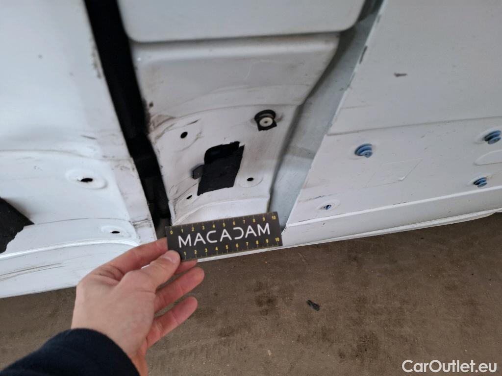  Renault  Master RENAULT  VU 4p Fourgon FG GCf Trac F3300 L1H1 dCi 125 #132