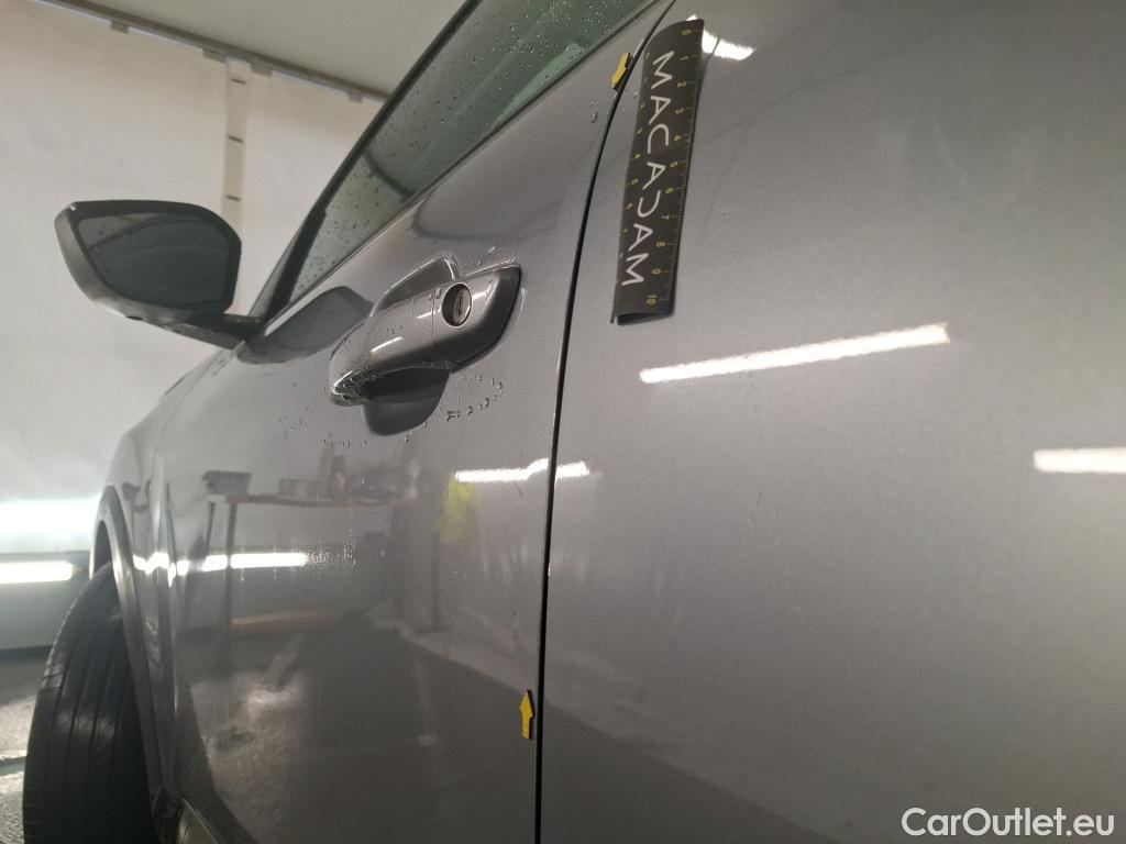  Citroen  C4 CITROEN  / 2020 / 5P / Berline PureTech 130 S&S EAT8 Feel Pack #3