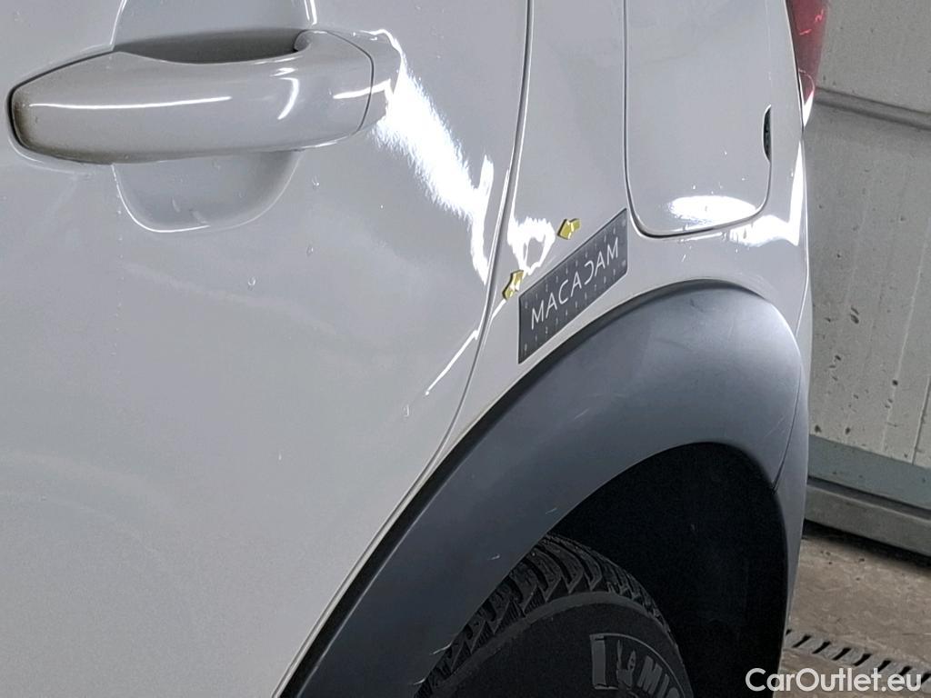  Citroen  C3 CITROEN  5p Berline PureTech 82 S&S BVM Feel Business #48