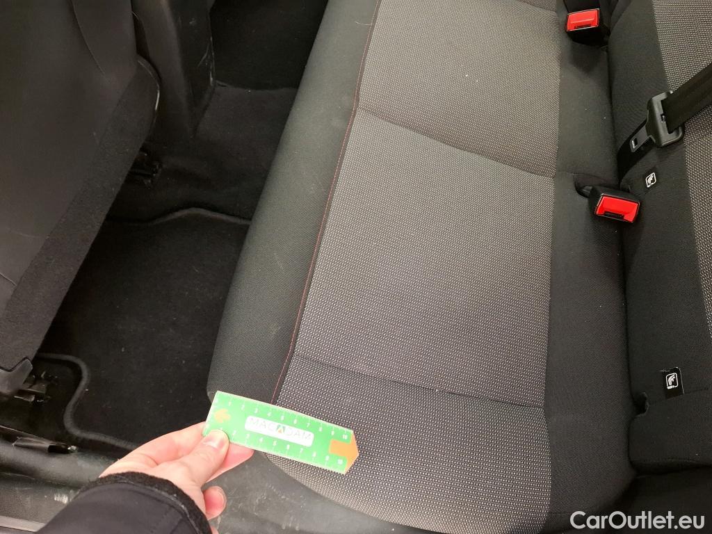  Citroen  C4 Cactus  Feel Business 1.2 PureTech 110CV BVM6 E6dT #25