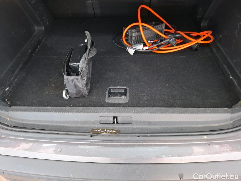  Citroen  C5 CITROEN  Aircross  2018  5P  SUV Hybrid 225 ëEAT8 Business #16