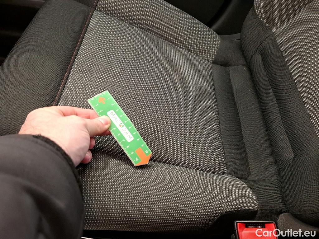  Citroen  C4 Cactus  Feel Business 1.2 PureTech 110CV BVM6 E6dT #24