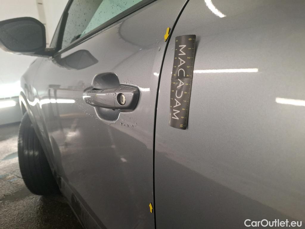  Citroen  C4 CITROEN  / 2020 / 5P / Berline PureTech 130 S&S EAT8 Feel Pack #2