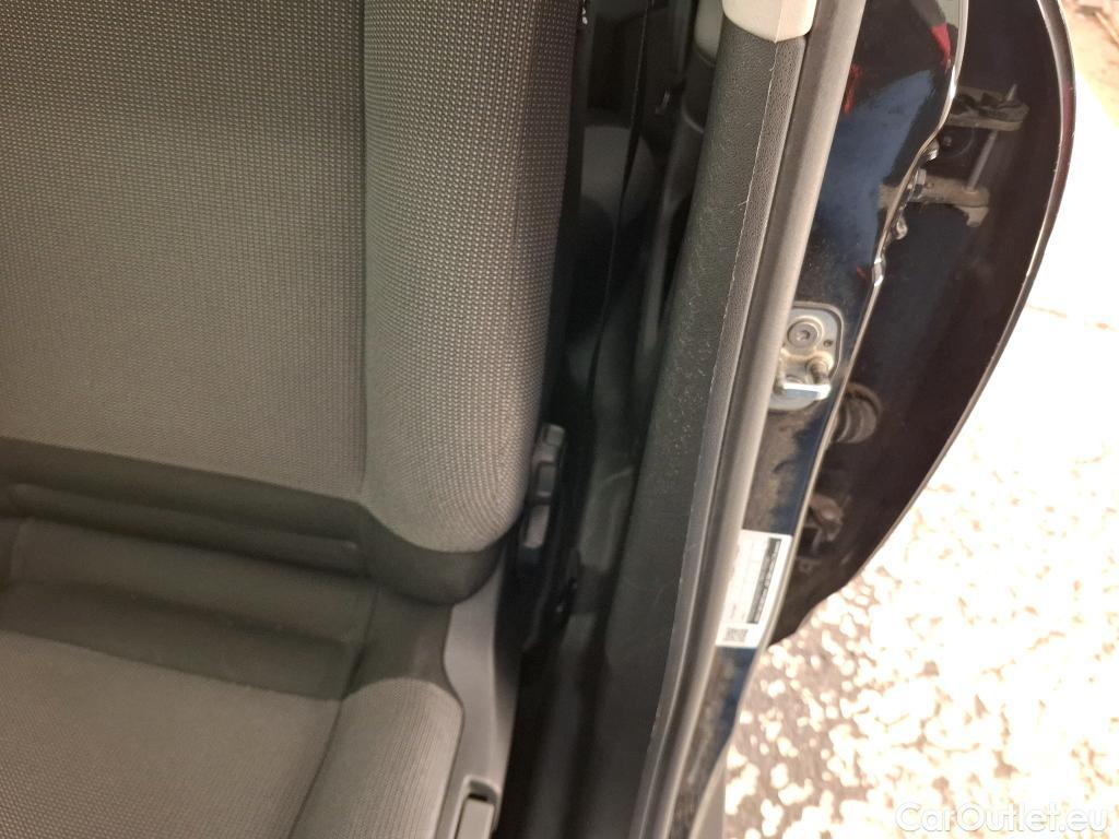  Citroen  C4 Cactus  Feel Business 1.2 PureTech 110CV BVM6 E6dT #15