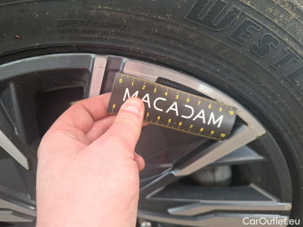  Hyundai  Tucson HYUNDAI  / 2020 / 5P / SUV 1.6 HYBRID 230 CREATIVE #10