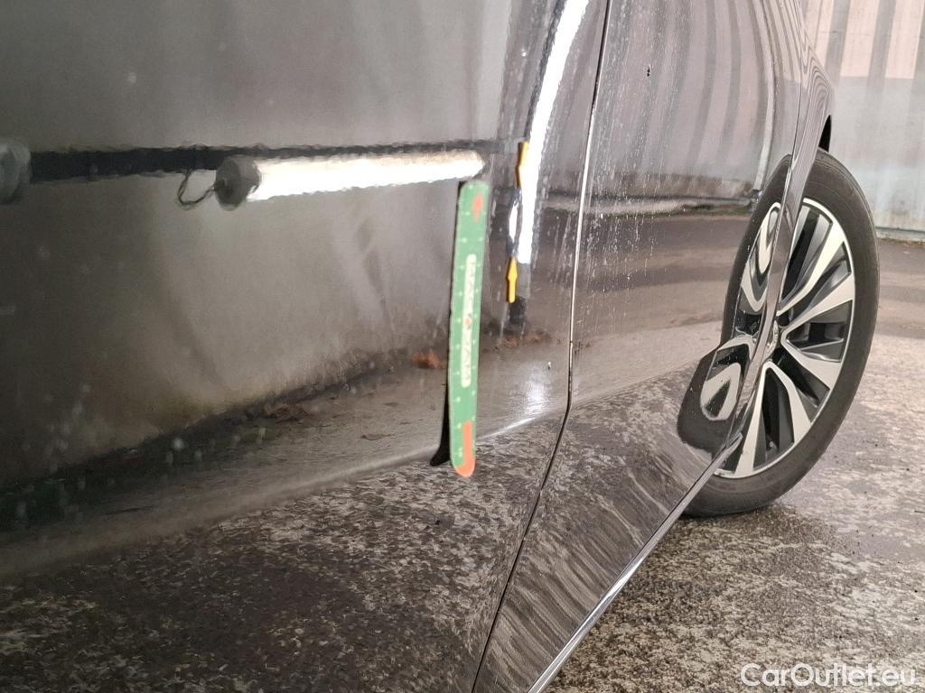  Mercedes  A-Klasse MERCEDES-BENZ Classe A Compact / 2018 / 5P / Berline A 180 d Business Line 8G-DCT #33