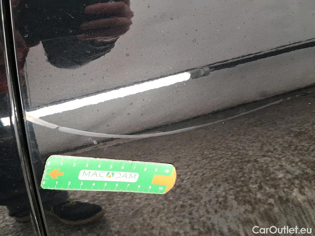  Mercedes  A-Klasse MERCEDES-BENZ Classe A Compact / 2018 / 5P / Berline A 180 d Business Line 8G-DCT #28