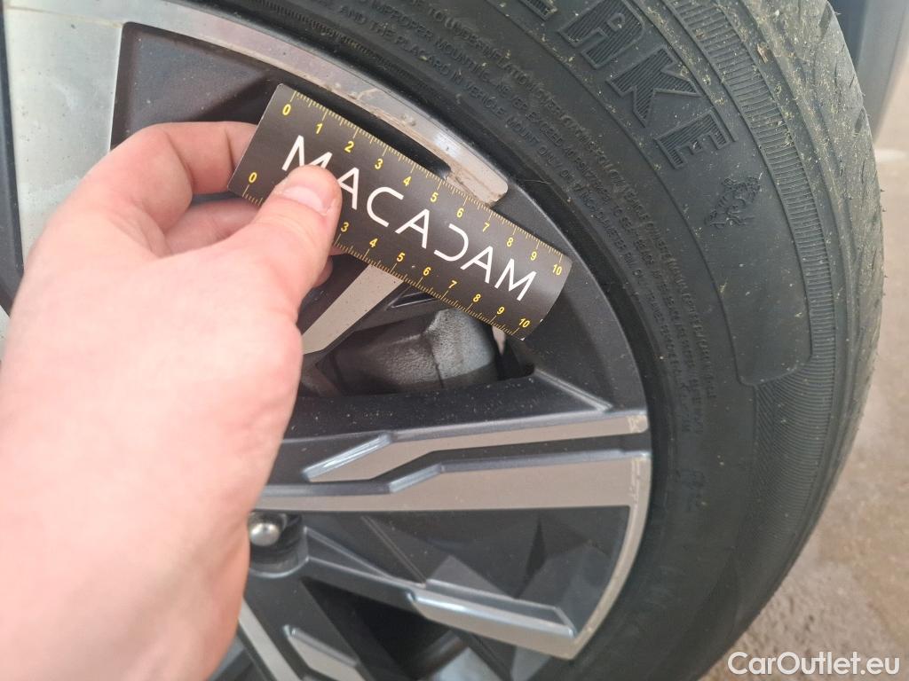  Hyundai  Tucson HYUNDAI  / 2020 / 5P / SUV 1.6 HYBRID 230 CREATIVE #11