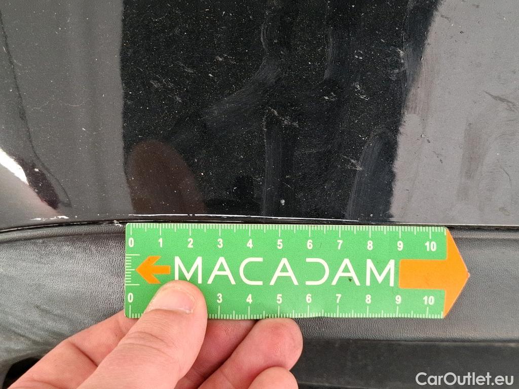  Mercedes  GLB MERCEDES-BENZ  / 2019 / 5P / SUV  200 d AMG Line #25