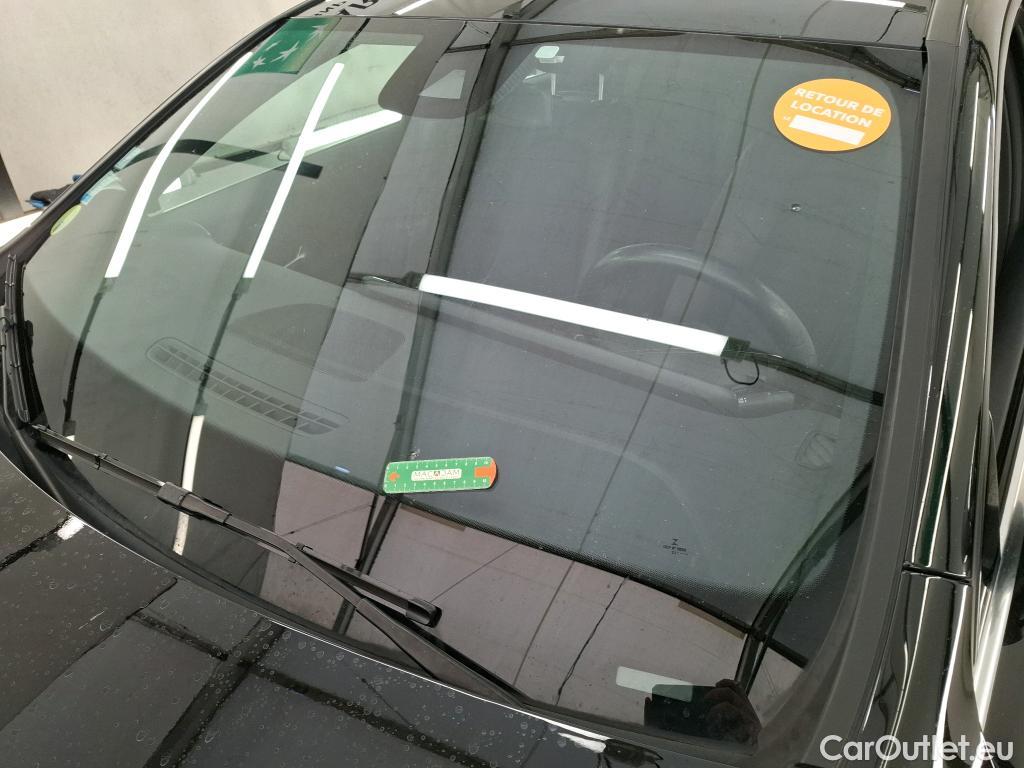  Mercedes  A-Klasse MERCEDES-BENZ Classe A Compact / 2018 / 5P / Berline A 180 d Business Line 8G-DCT #1