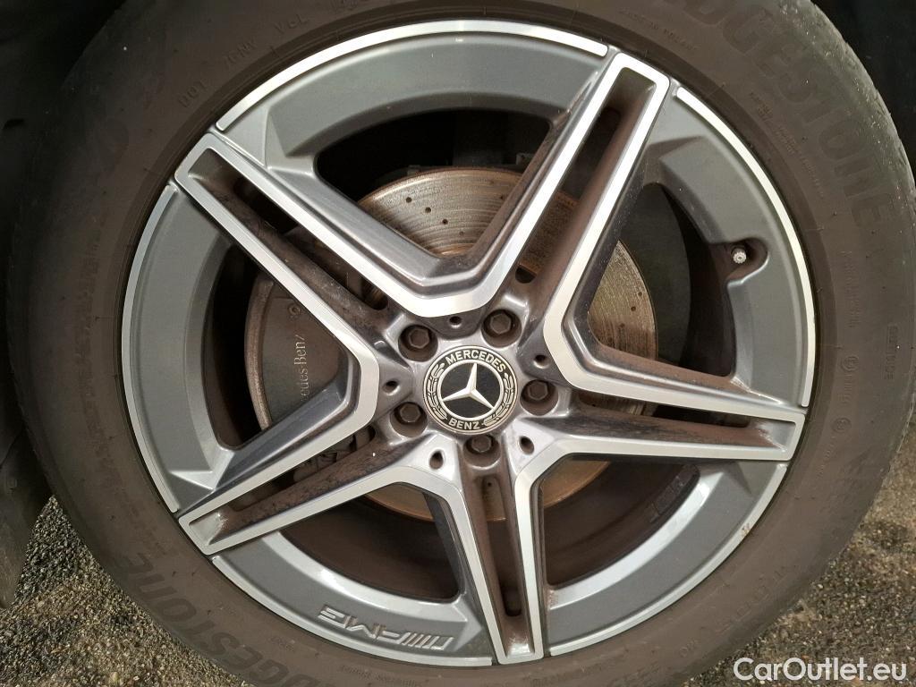  Mercedes  GLB MERCEDES-BENZ  / 2019 / 5P / SUV  200 d AMG Line #48