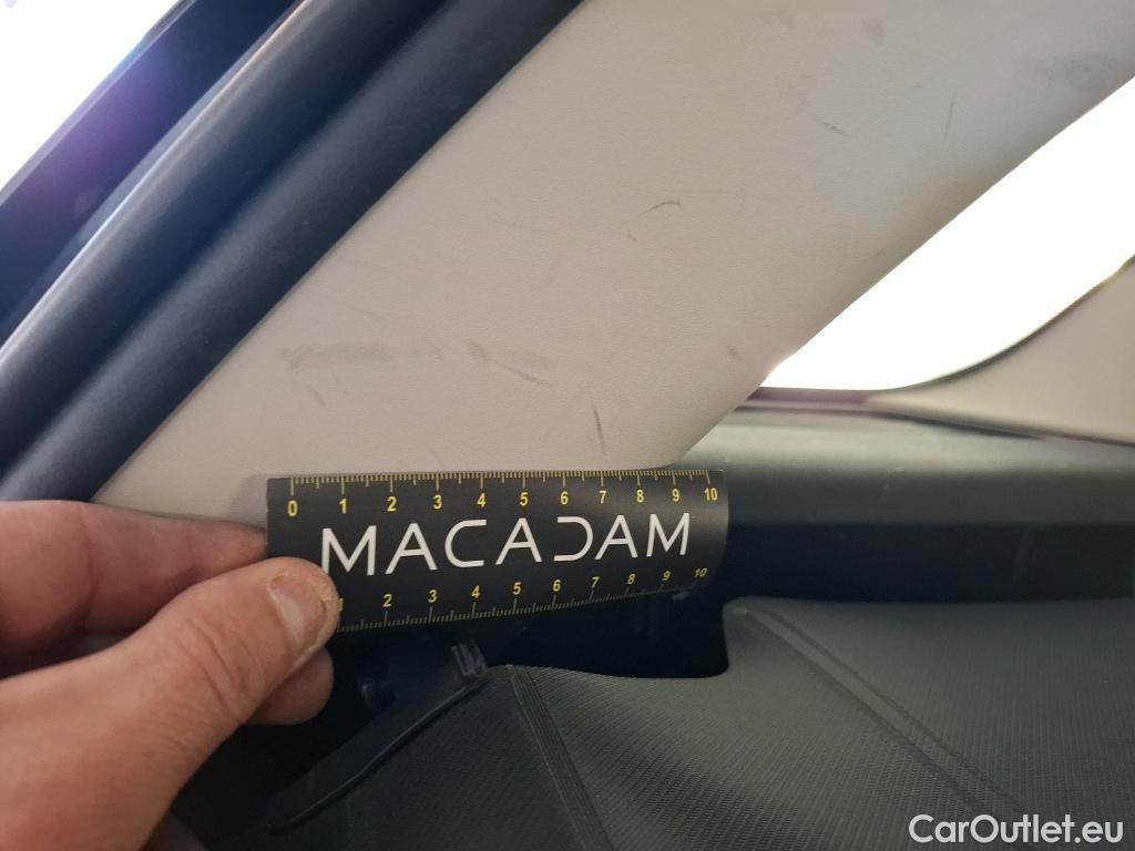  Land Rover  Discovery LAND ROVER  Sport / 2019 / 5P / SUV 1.5 P300e PHEV AUTO 4WD #39