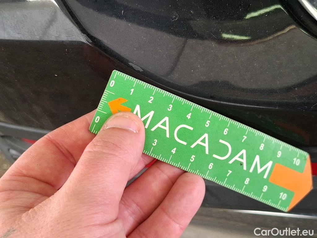  Mercedes  GLB MERCEDES-BENZ  / 2019 / 5P / SUV  200 d AMG Line #10