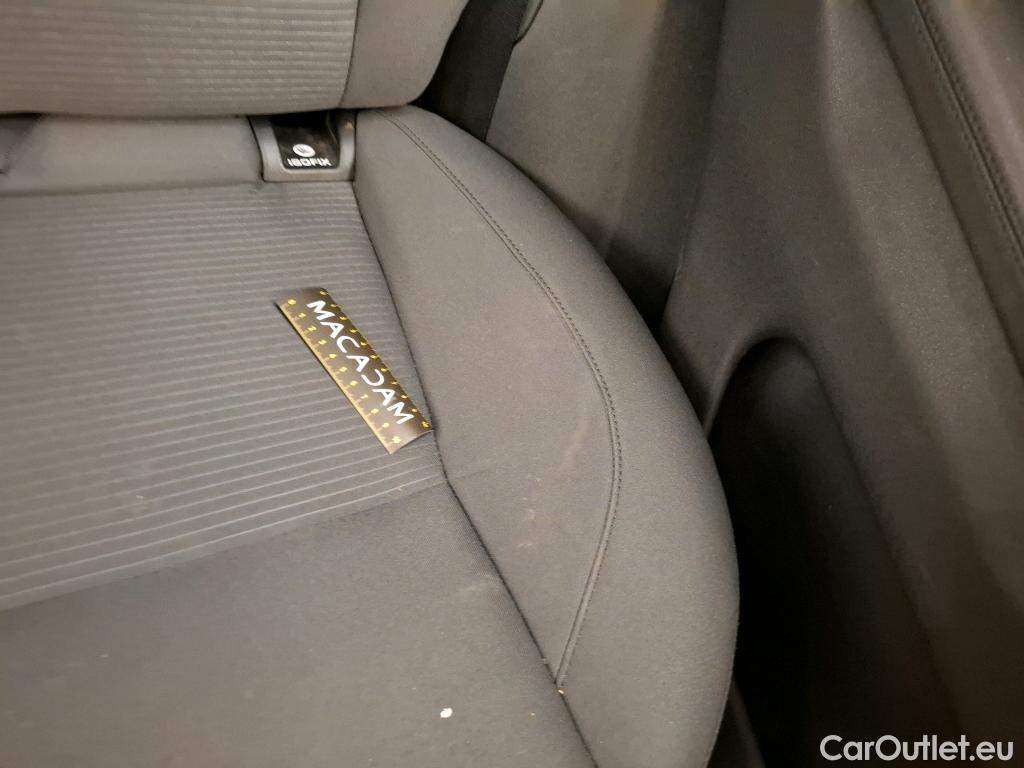  Land Rover  Discovery LAND ROVER  Sport / 2019 / 5P / SUV 1.5 P300e PHEV AUTO 4WD #18