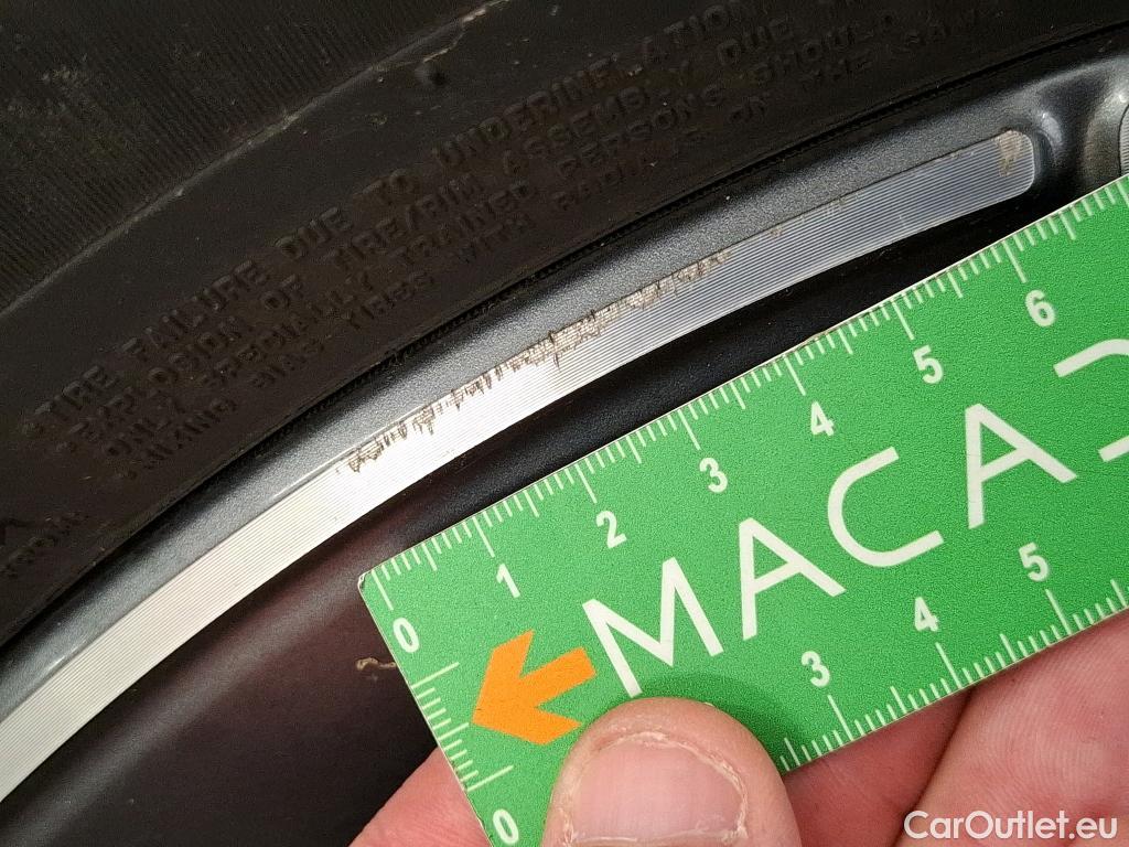  Mercedes  GLB MERCEDES-BENZ  / 2019 / 5P / SUV  200 d AMG Line #33