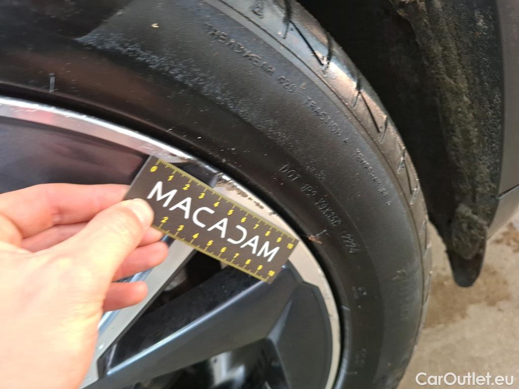  Nissan  Qashqai NISSAN  / 2021 / 5P / Crossover 1.3 MHEV 158ch Xtronic Tekna #43