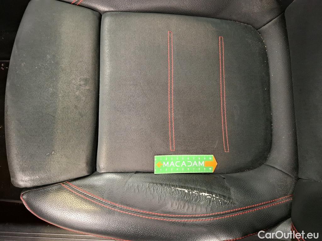  Mercedes  GLB MERCEDES-BENZ  / 2019 / 5P / SUV  200 d AMG Line #29