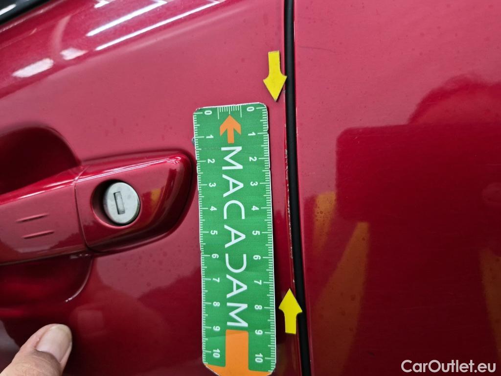  Peugeot  2008 PEUGEOT  / 2019 / 5P / Crossover BLUEHDI 130 S&S EAT8 GT PACK #12