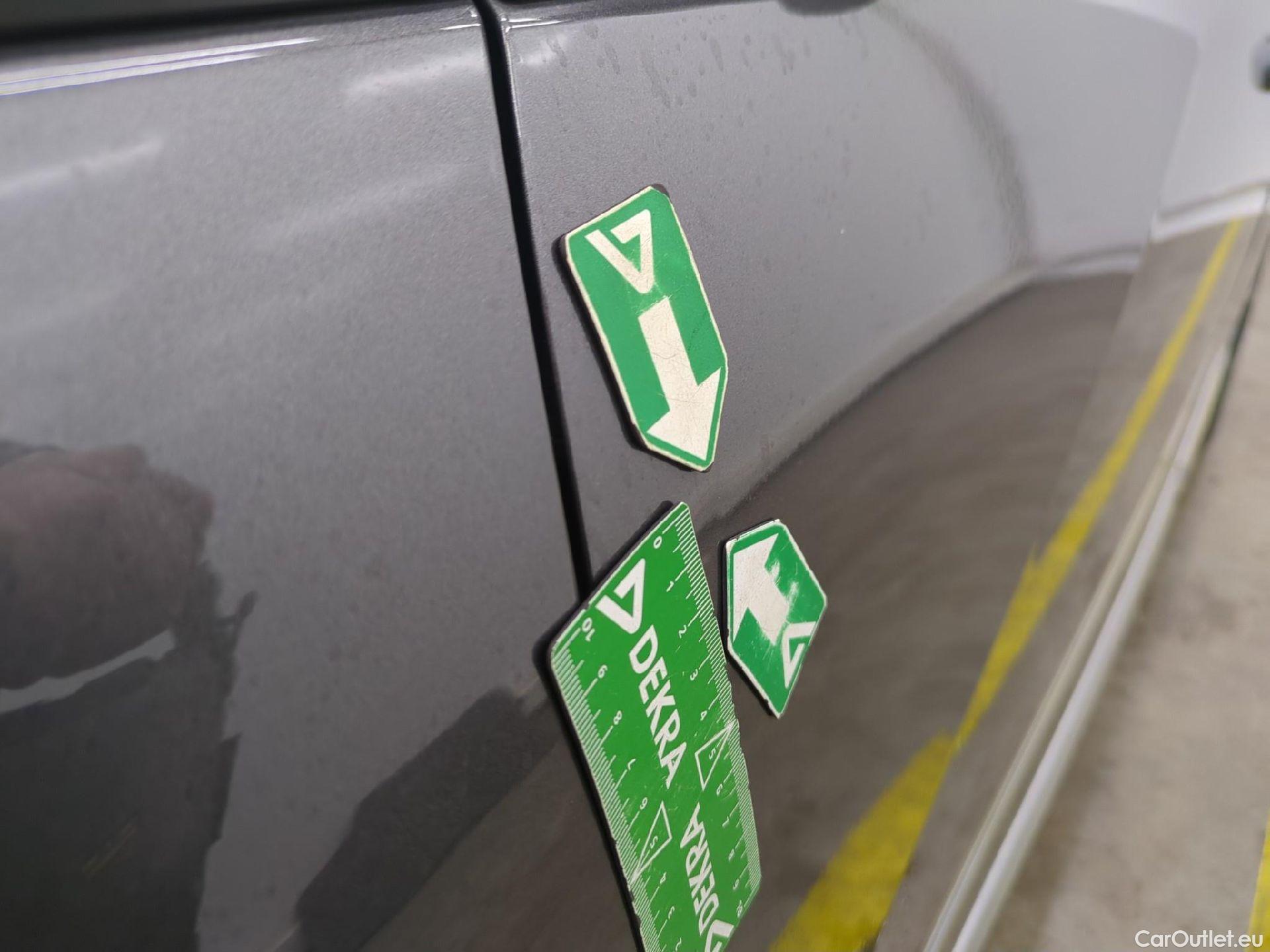  Peugeot  2008  Allure Pack 1.5 HDi 130CV BVA8 E6d #2