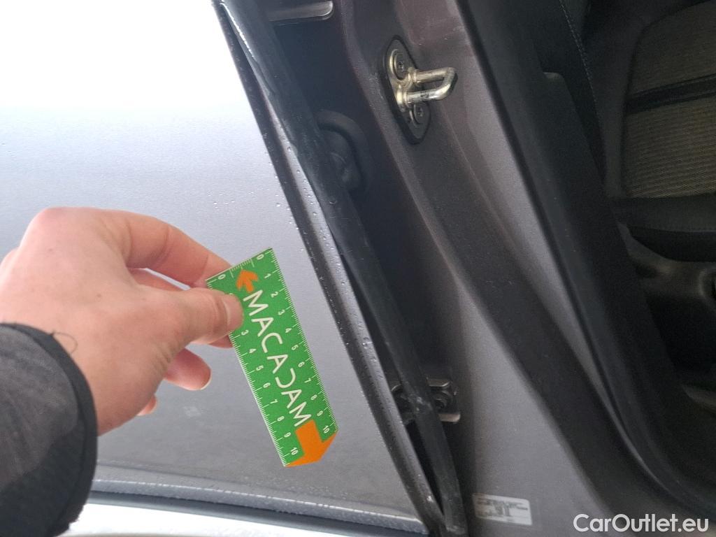  Peugeot  3008  II Allure Pack 1.5 HDi 130CV BVA8 E6d #29