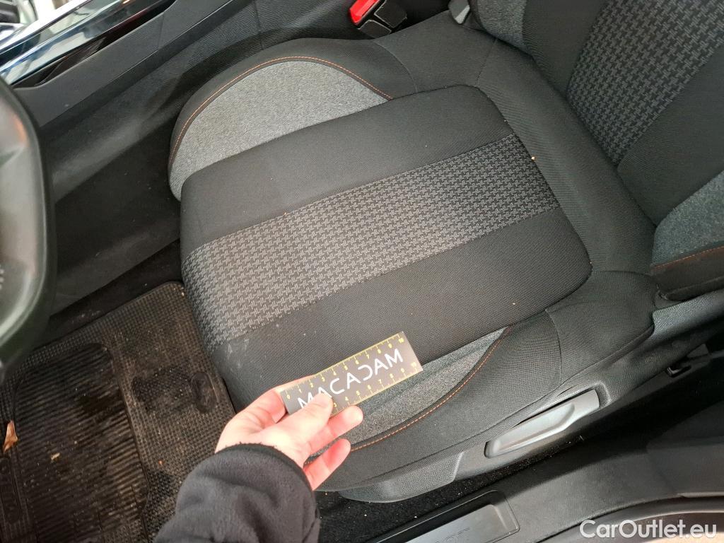  Peugeot  3008  Active Pack 1.5 HDi 130CV BVA8 E6d #21