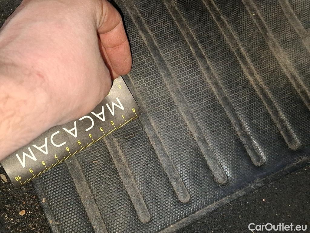  Peugeot  2008  Allure Pack 1.5 HDi 130CV BVA8 E6d #5