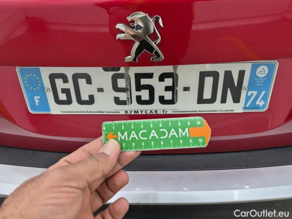  Peugeot  2008 PEUGEOT  / 2019 / 5P / Crossover BLUEHDI 130 S&S EAT8 GT PACK #4