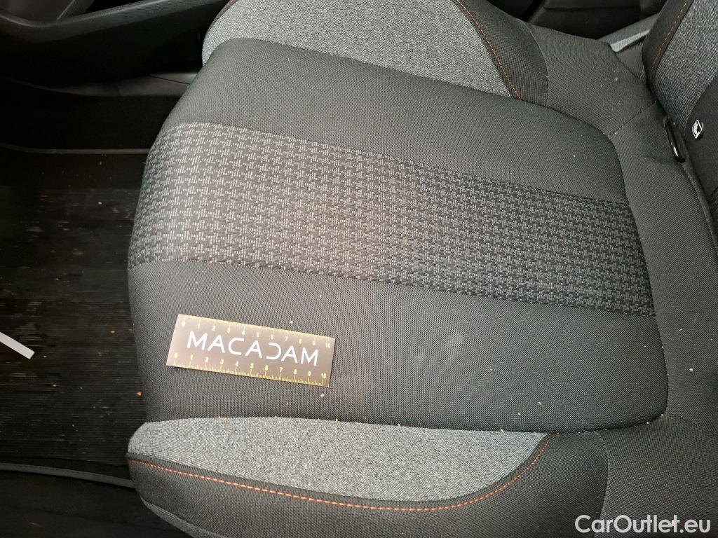  Peugeot  3008  Active Pack 1.5 HDi 130CV BVA8 E6d #20