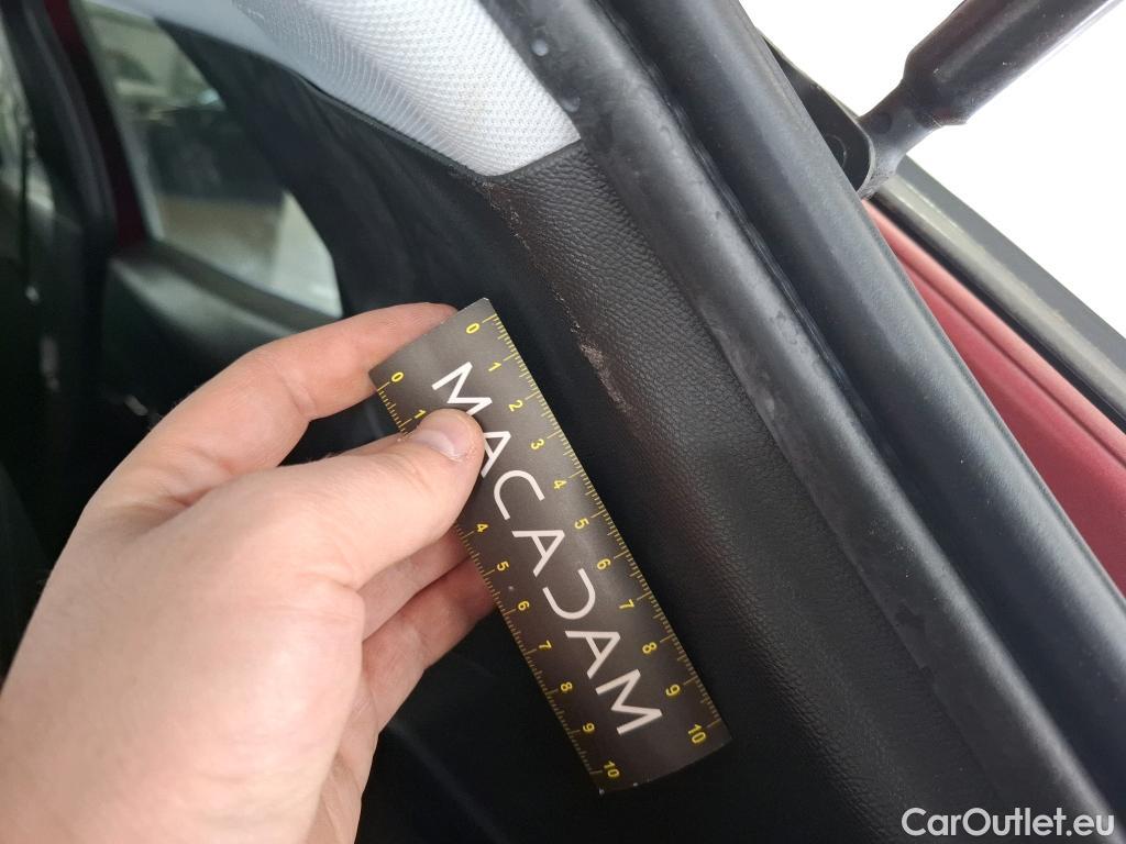  Peugeot  2008  Allure Pack 1.5 HDi 130CV BVA8 E6d #9