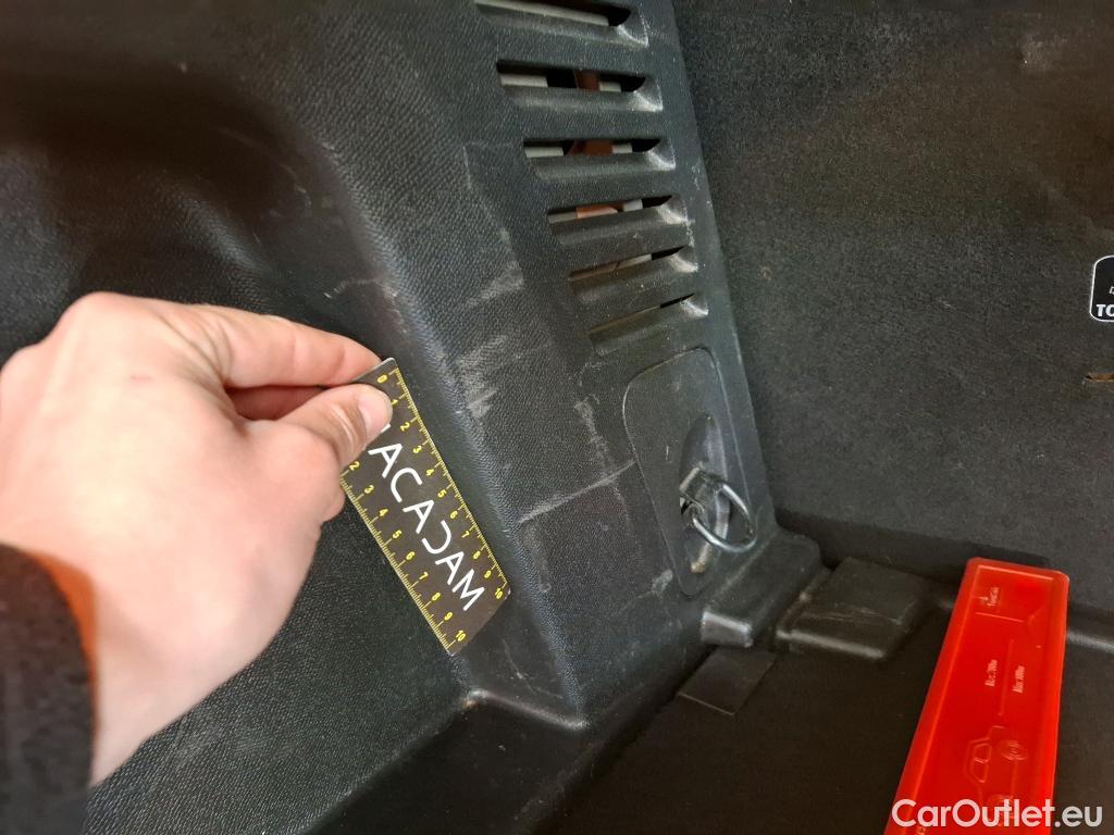  Peugeot  3008  Allure 1.5 HDi 130CV BVA8 E6d #36