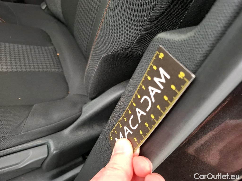  Peugeot  3008  Active Pack 1.5 HDi 130CV BVA8 E6d #13